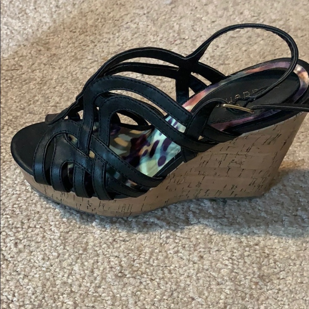 Heels - Picture 2 of 2